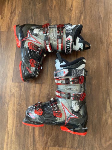 Atomic Hawx 80 Ski Boots