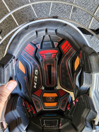 Used S/M CCM FL500 Helmet
