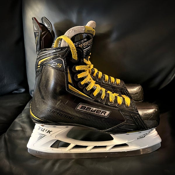 Senior Used Bauer Supreme 2S Hockey Skates Regular Width Size 9