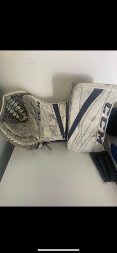 CCM Eflex 3 Full Right glove and blocker
