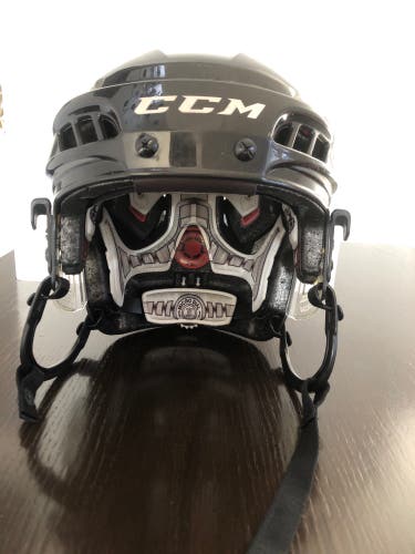 New Large CCM Helmet FITLITE HECC CERTIFICATION VALID NO LONGER THAN THE END OF JUL-2021