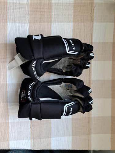 Used CCM QuickLite 250 Gloves 15"