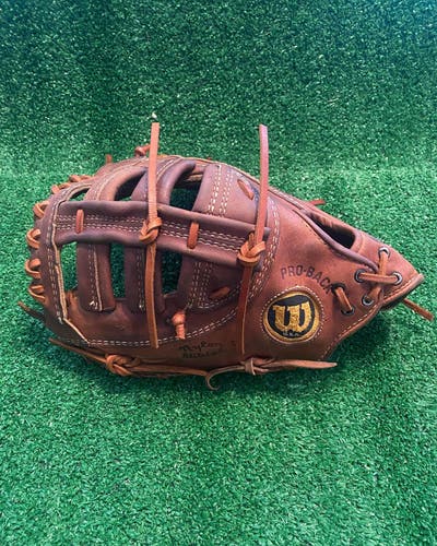 Wilson “The A2802” LHT 1st Base Mitt