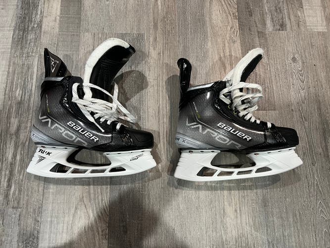 Bauer Pro Stock Size 7 Vapor Hyperlite Hockey Skates