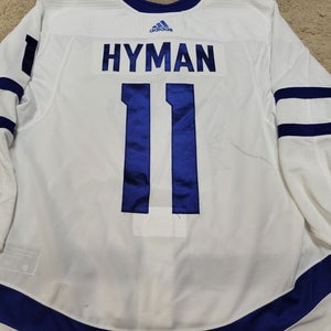 ZACH HYMAN 18'19 White Toronto Maples Leafs PHOTOMATCHED Game Worn Jersey
