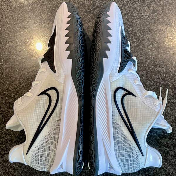 Nike Kyrie Irving 4 Low TB White Black Oreo Grey DA7803-100-----SZ