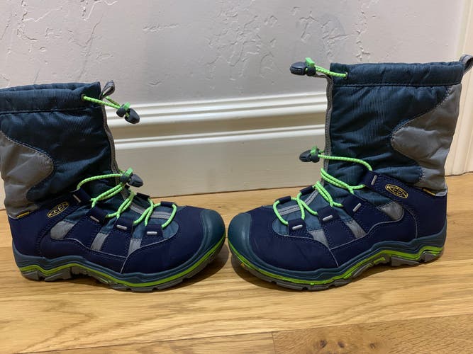 Keen Waterproof Boys Snow Boots - Size 4