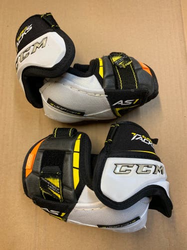 Ccm tacks jr medium elbow pads