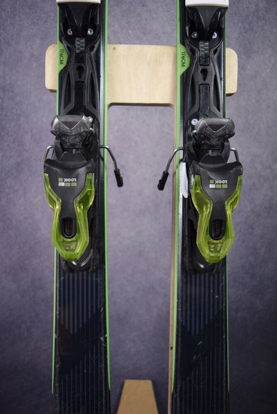 NEW ROSSIGNOL FUN GIRL SKIS SIZE 120 CM WITH LOOK BINDINGS 