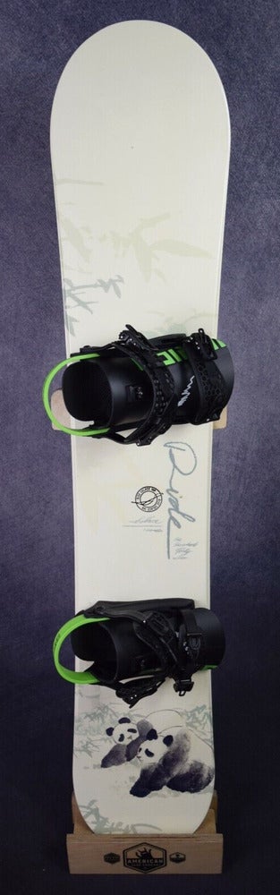 NEW RIDE SOLACE SNOWBOARD SIZE 146 CM WITH CHANRICH MEDIUM/ LARGE