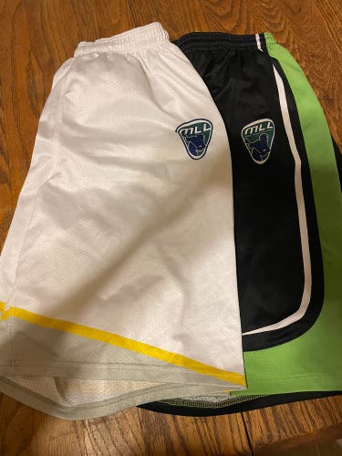 2 Pair MLL game shorts LI Lizards and Florida Launch game worn Large