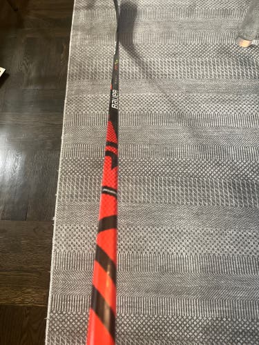 Junior Right Handed P88 Vapor FlyLite Hockey Stick