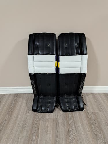 Used 36" Vaughn Velocity V7 Goalie Leg Pads