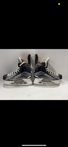 Junior Used Bauer Vapor X900 Hockey Skates Size 4.5