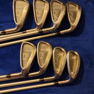 Used Men's TaylorMade Right Handed Rac HT Iron Set Regular Flex 8 Pieces Graphite Shaft