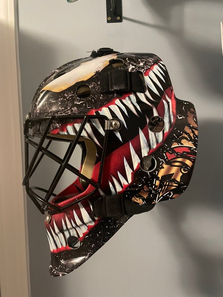 Bauer 950 custom wrapped “venom” mask