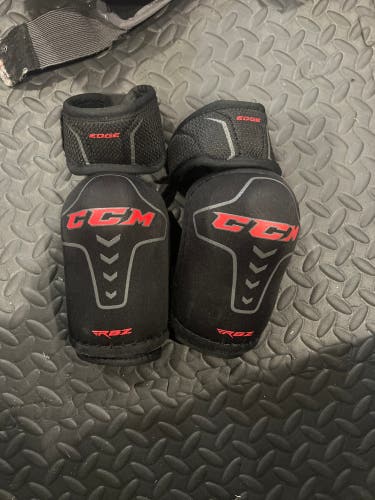 Used Medium CCM RBZ 130 Elbow Pads