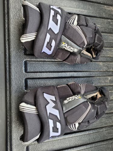Used CCM Tacks 7092 Gloves 15"