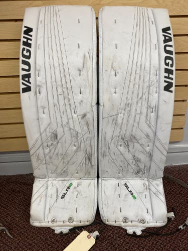 Used Senior Vaughn Ventus SLR2 Pro 35" +2 Goalie Pads