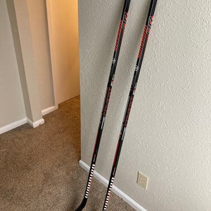 2 pack Intermediate Right Handed W03 Pro Stock Covert QRE Pro Hockey Sticks