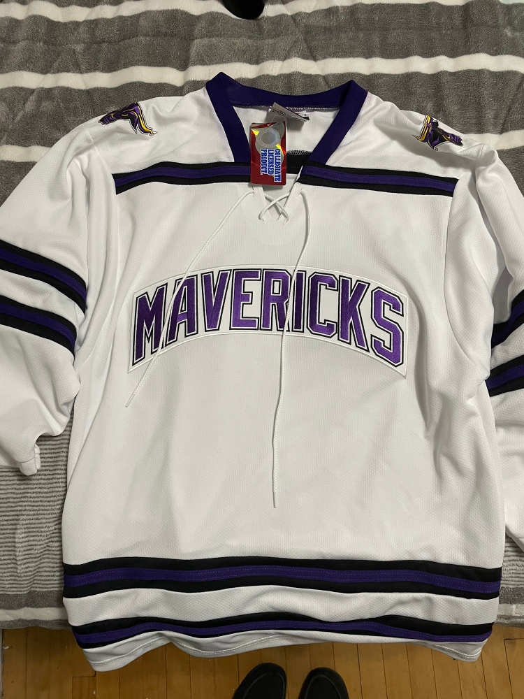 Mankato State University Mavericks Hockey Jersey