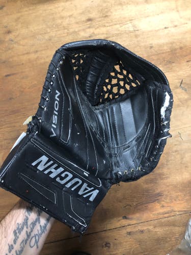 Used Regular Vaughn Vision 9500 Goalie Catcher