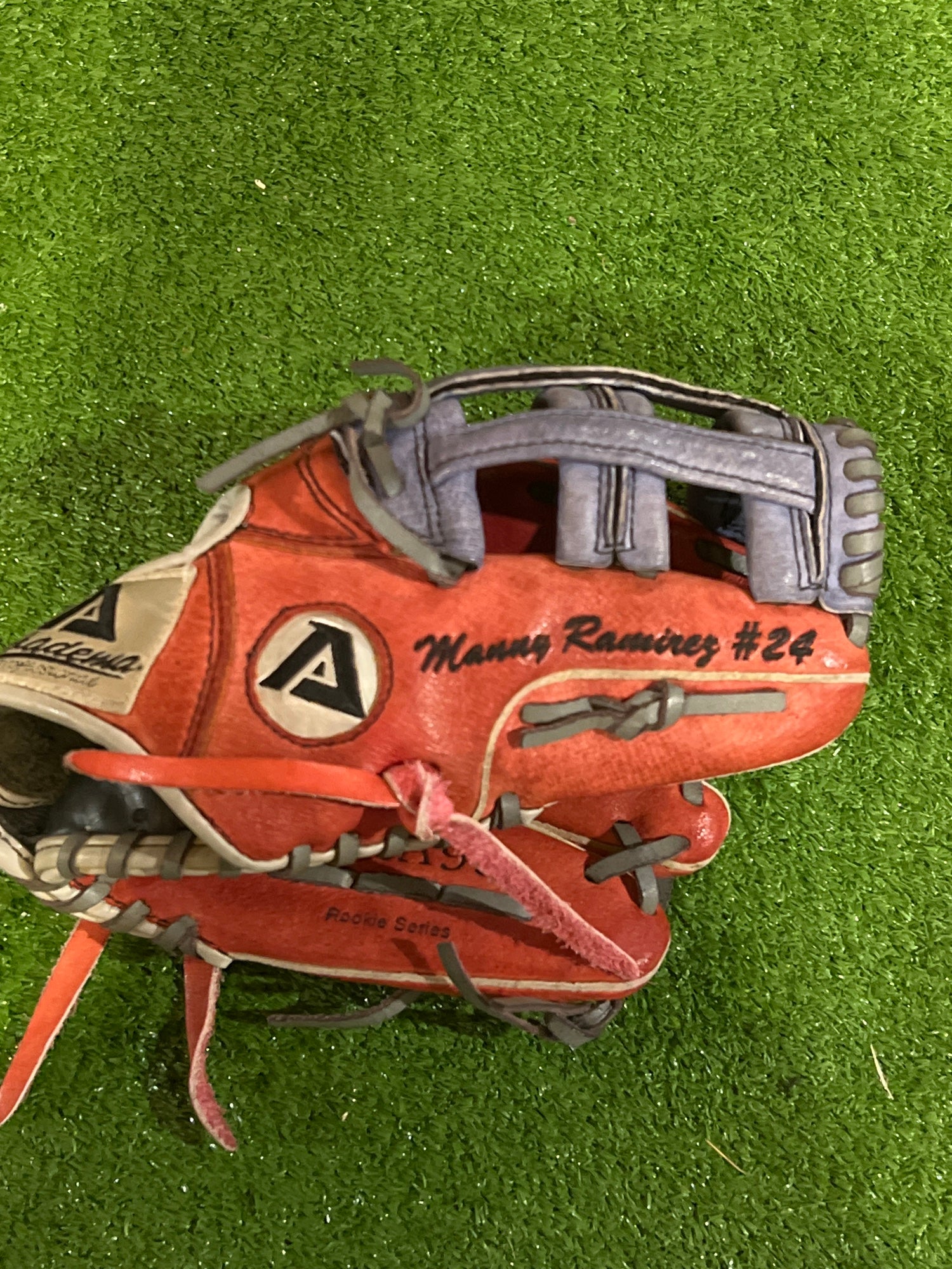 Akadema Manny Ramirez Replica 11 Youth Baseball Fielder's Glove