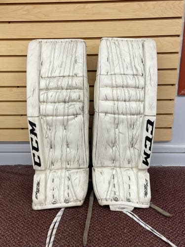 Used Int CCM Extreme Flex 860 29" + 1 Goalie Pads
