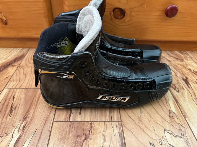 Used Bauer Regular Width Size 8.5 Supreme 2S Hockey Goalie Skates
