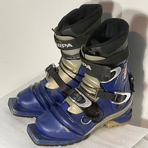 Used Women's Scarpa Telemark Ski Boots Size 5.5 (SY1199)