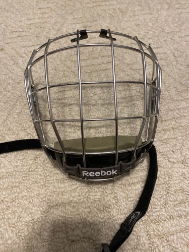 New Medium Reebok Full Cage 11K Face Cage