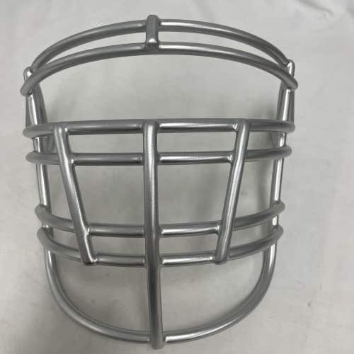 Schutt SUPER PRO S-RJOP-DW-XL Adult Football Face Mask In Metallic Silver.