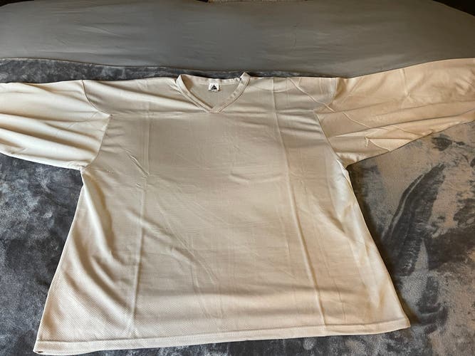 Brand New Goalie Cut Jersey - 58 G