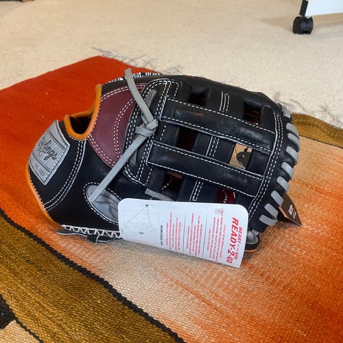 Brand New Rawlings Heart of the Hide PRORNP4-6SH Baseball Glove 11.5"