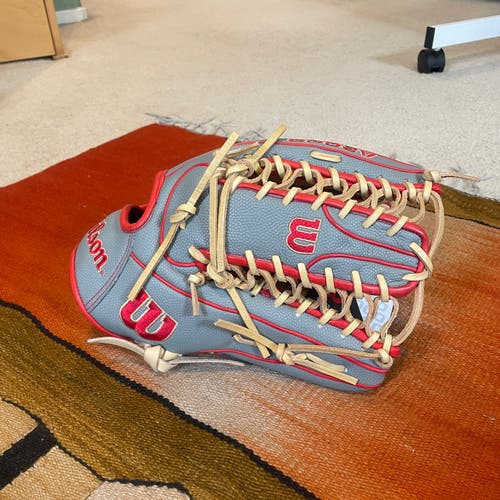 Brand New Wilson A2000 OT7 SuperSkin Baseball Glove 12.75" WBW1001041275