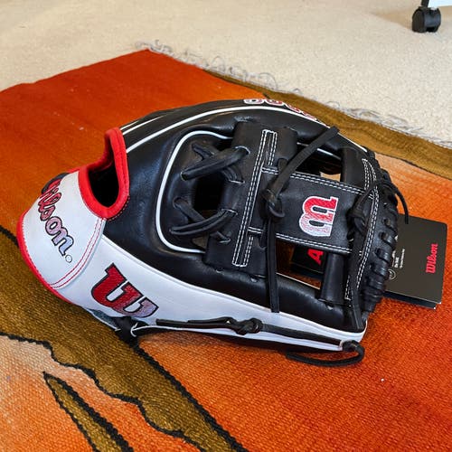 Brand New 2023 Wilson A2000 1975 Baseball Glove 11.75" WBW1009701175