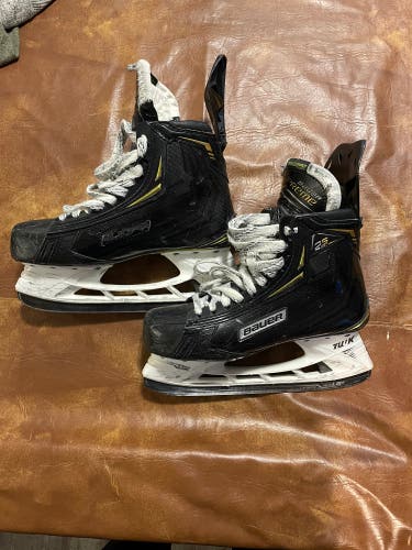 Used Bauer Regular Width  Size 10 Supreme 2S Pro Hockey Skates