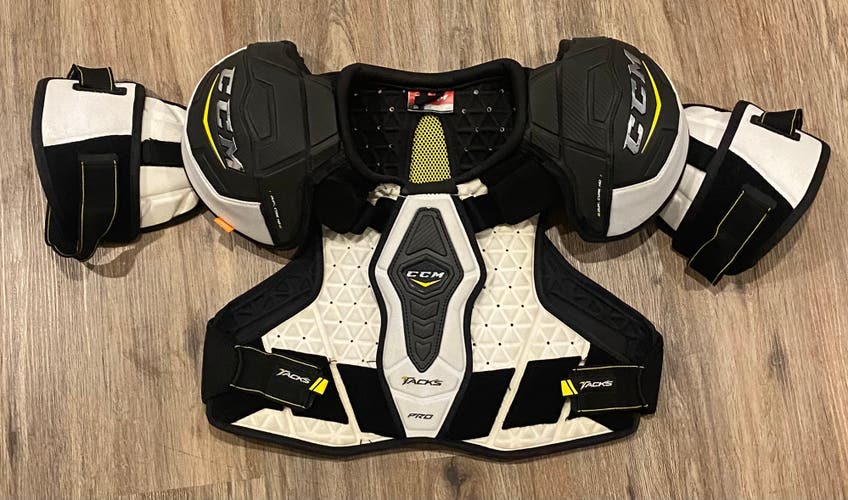 Used Medium CCM  Ultra Tacks Shoulder Pads