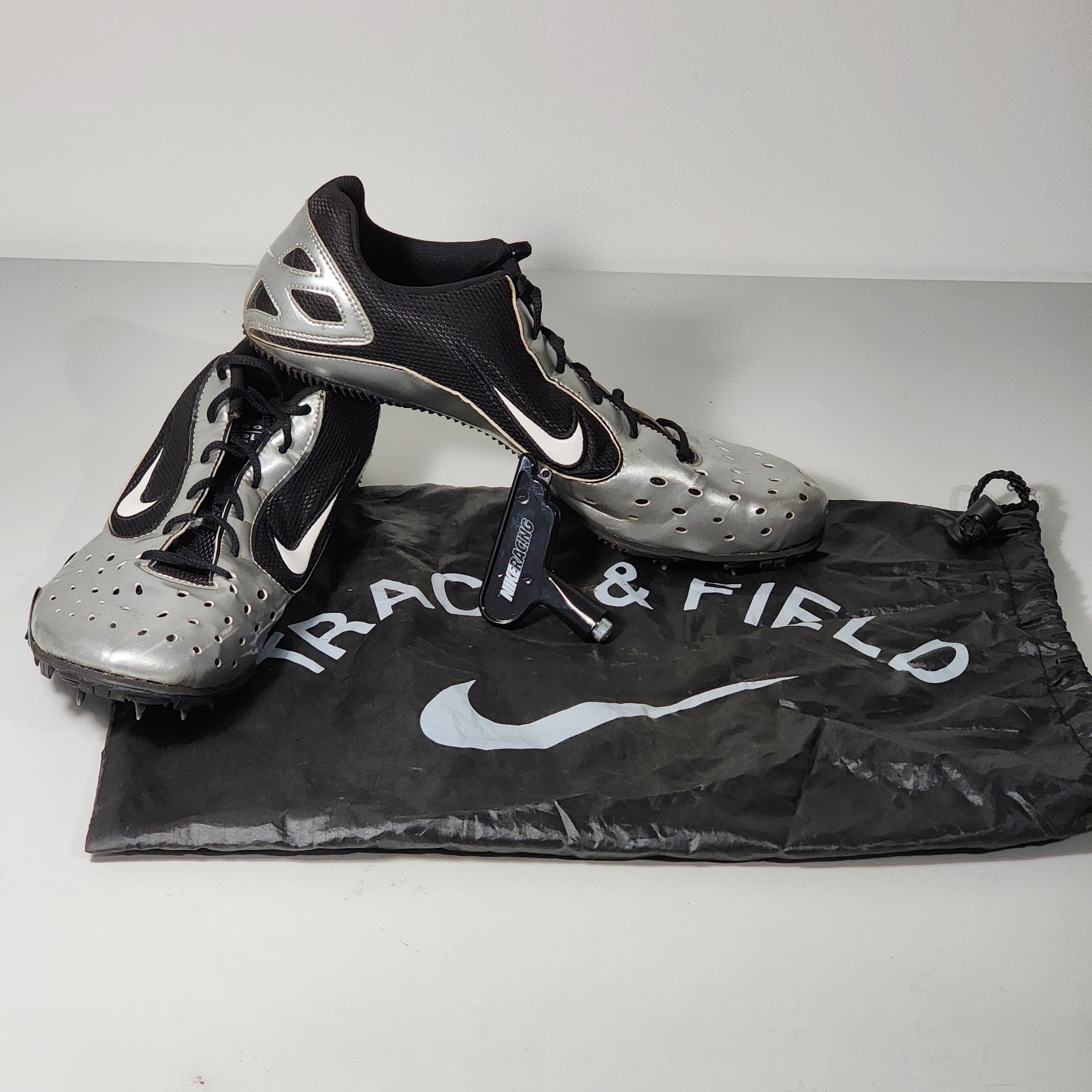 nike bowerman track spikes