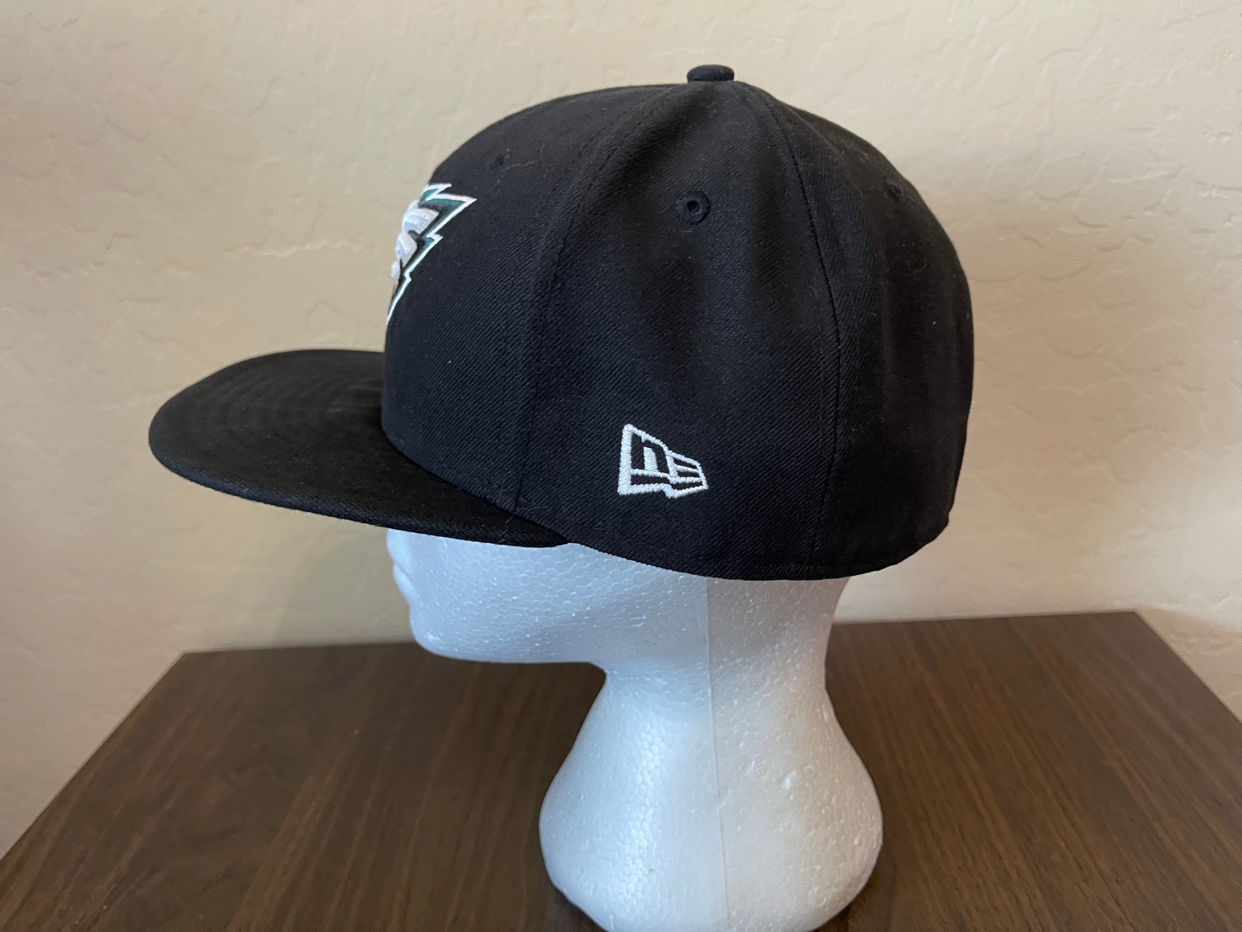 Nfl New Era Philadelphia Eagles Black 59fifty Fitted Hats Size 7 1/8, 7  1/4, 7 3/8, 7 1/2 for Sale in Rowland Heights, CA - OfferUp