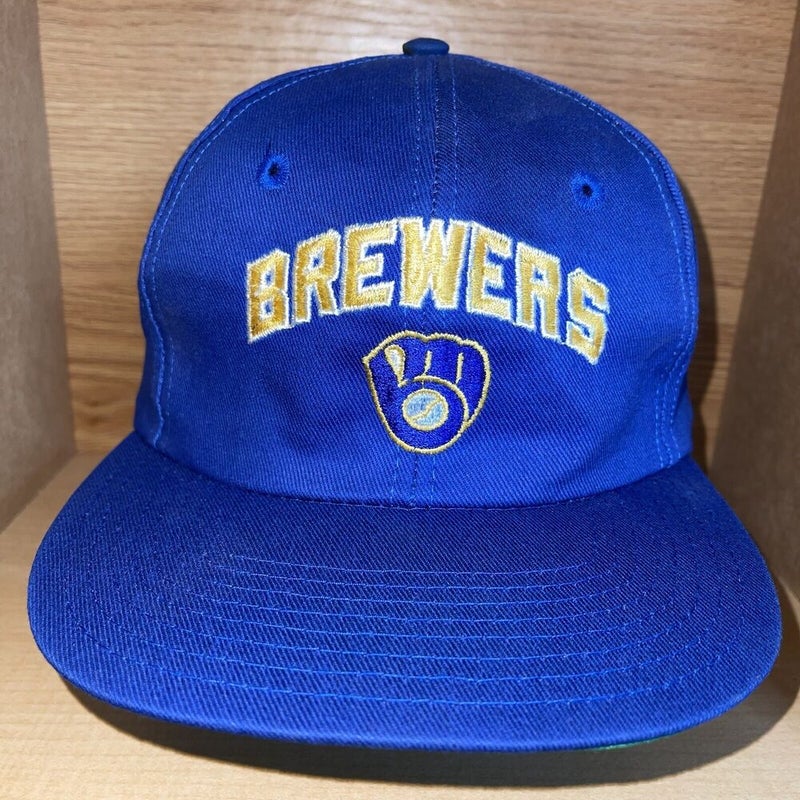 Vintage Milwaukee Brewers Mesh Back Youngan Snapback Trucker Hat Baseball Cap