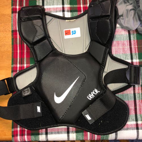 Used Medium Nike Vapor Shoulder Pads