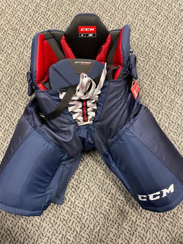 CCM FT390 Navy Junior Large Breezers