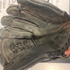 Rawlings Baseball glove