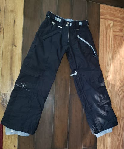 WOMANS XS SNOWBOARD PANTS BY RIDE 5 CELL SERIES *PRE-OWNED* 25X28 CLEAN -BLACK