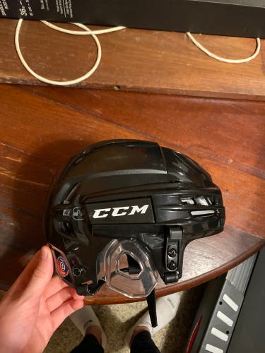 New Small CCM  Tacks 910 Helmet