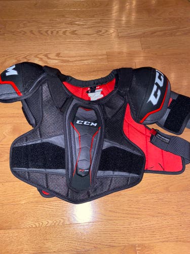 Senior Small CCM Shoulder Pads