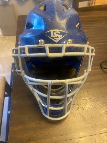 Louisville slugger catcher’s mask
