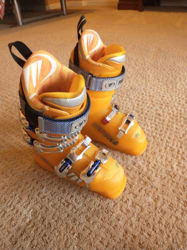 Kid's Used Tecnica All Mountain Ski Boots Soft Flex