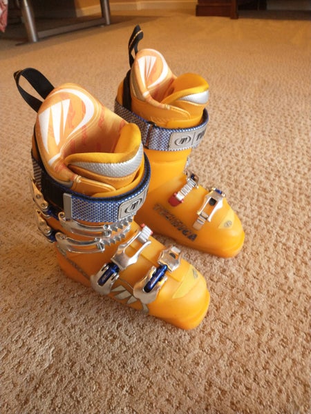 Kid's Used Tecnica All Mountain Ski Boots Soft Flex
